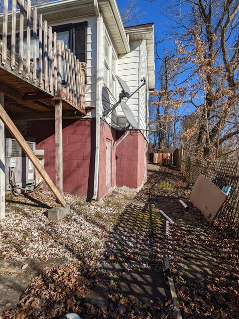 Photo #26: 204 High Avenue