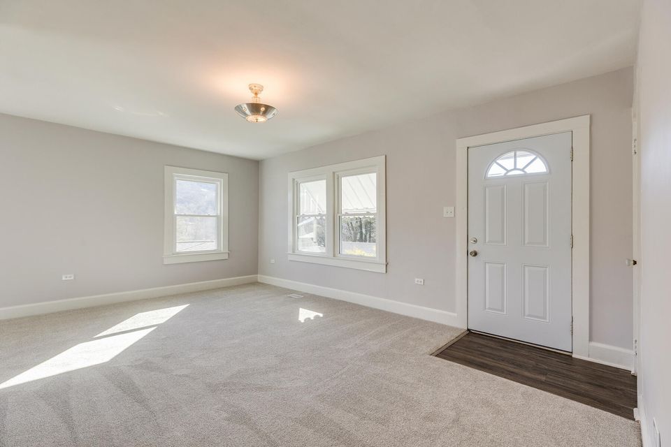 Photo #7: 166 Anderson Street