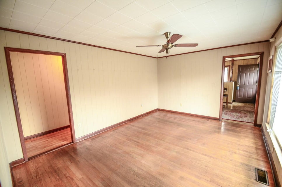 Photo #15: 333 Carver St Street