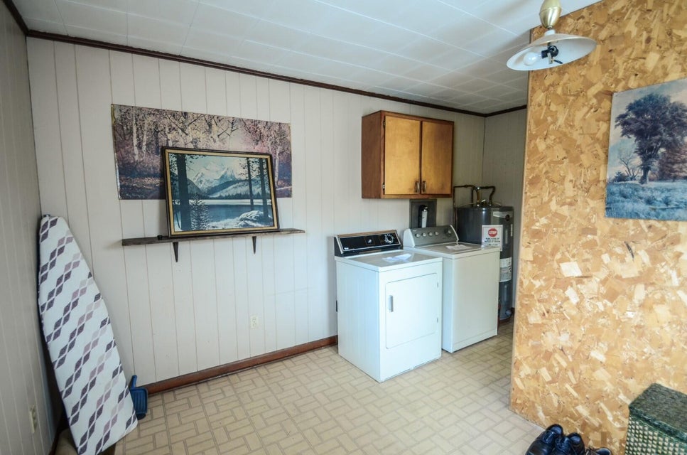Photo #13: 333 Carver St Street