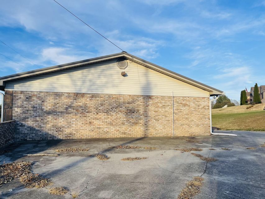 Photo #5: 2120 County Line Rd