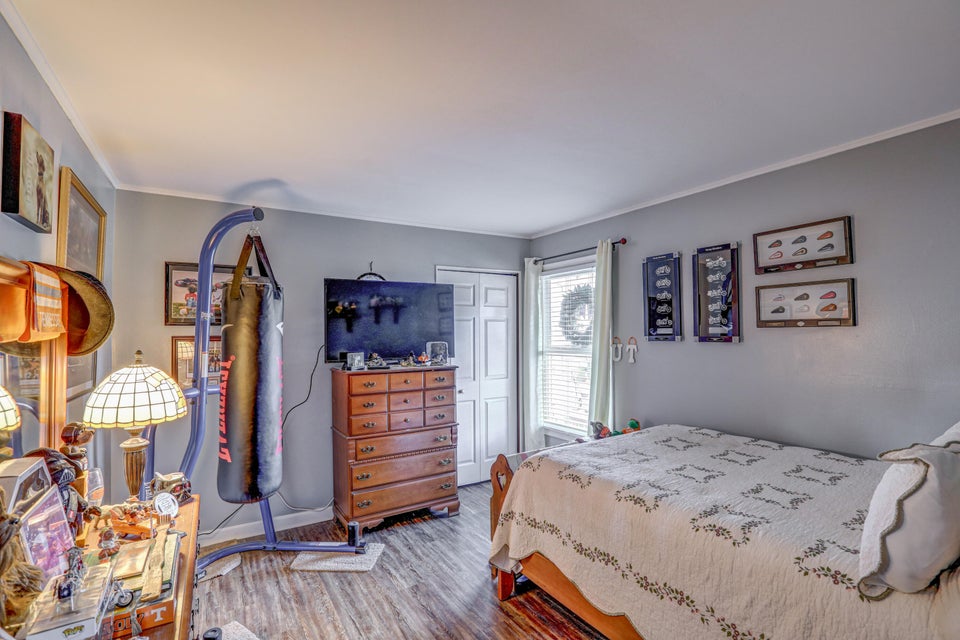 Photo #21: 417 Crestfield Drive