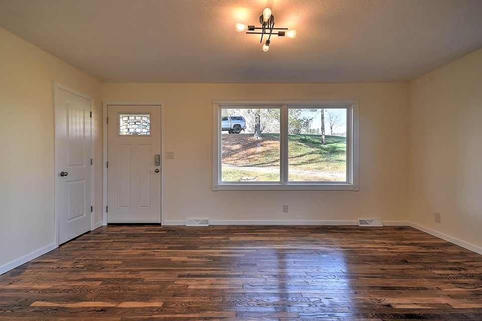 Photo #6: 172 Hillcrest Circle