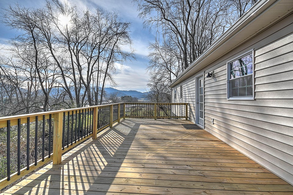 Photo #33: 172 Hillcrest Circle