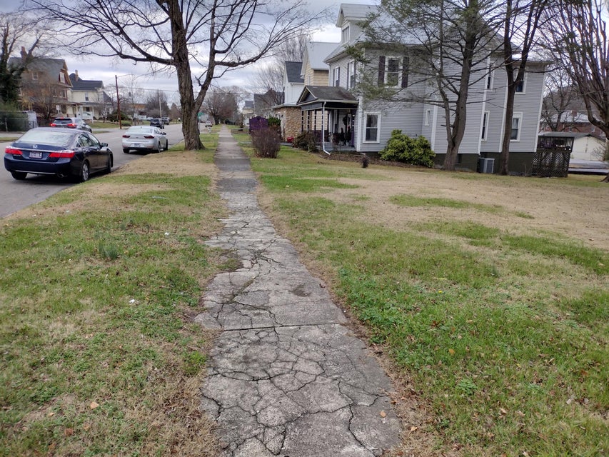 Photo #3: 408 Watauga Avenue