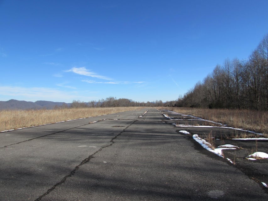Photo #36: 684 Reuille Ridge Drive