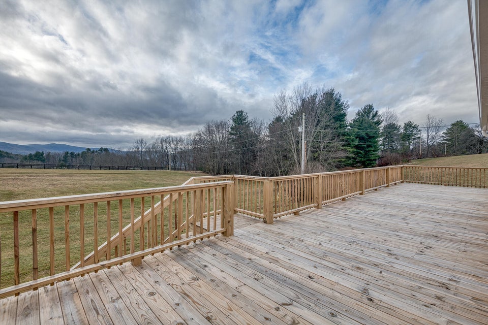 Photo #8: 534 Highland Acres