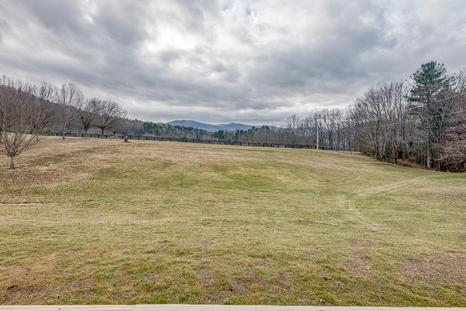Photo #9: 534 Highland Acres