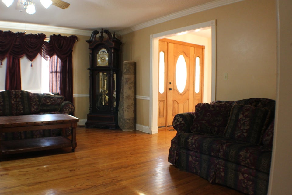 Photo #7: 859 Rock Springs Drive