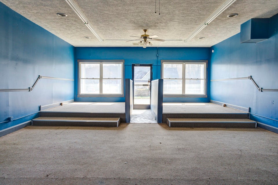Photo #2: 1415 Fairview Avenue