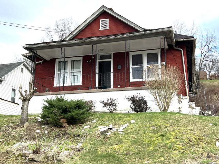 Photo #4: 126 Brown Street