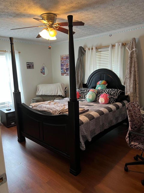Photo #50: 617 2nd Ave West Avenue