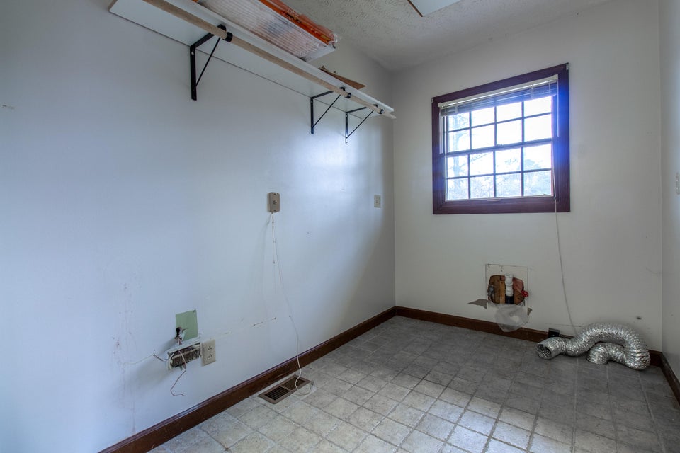 Photo #13: 145 Rosefield Drive