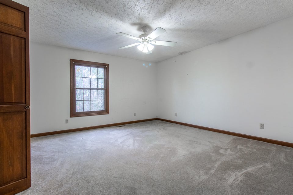 Photo #25: 145 Rosefield Drive