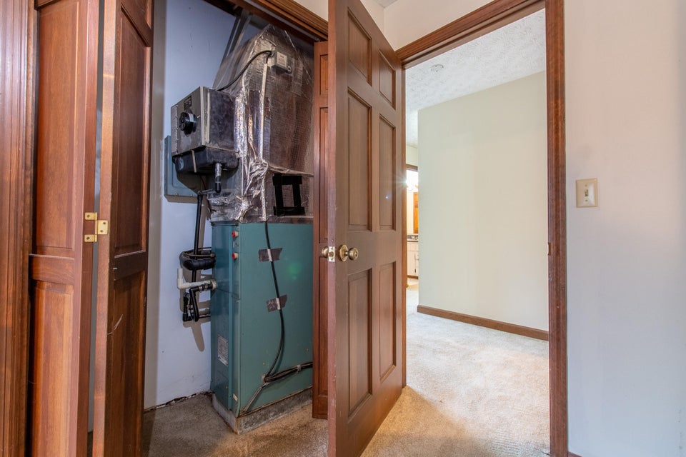 Photo #29: 145 Rosefield Drive
