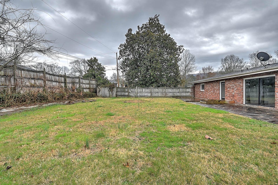 Photo #37: 2216 Sunningdale Road
