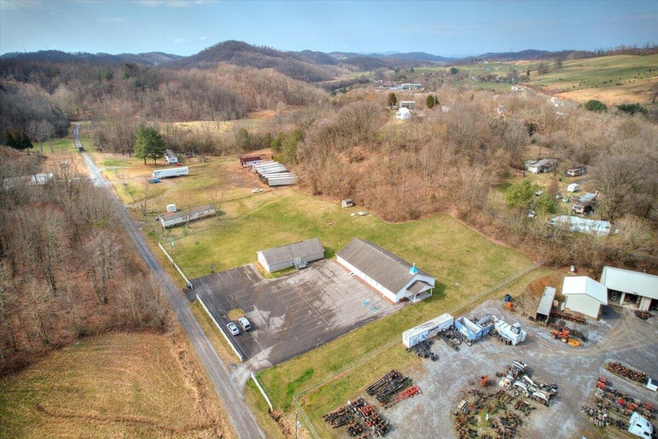 Photo #35: 150 Osbornes Way Pvt Drive