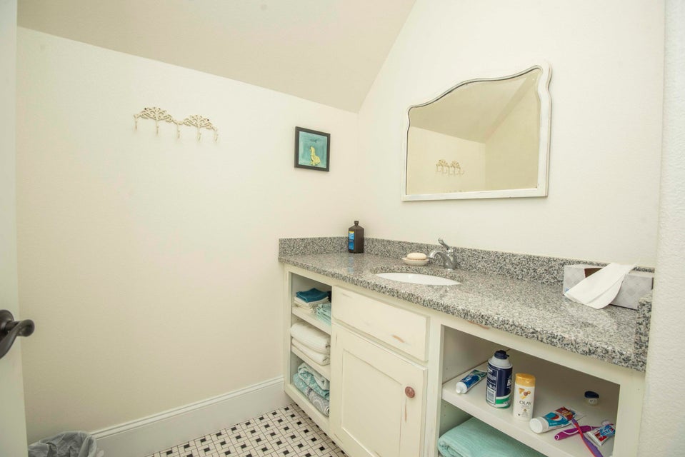 Photo #28: 216 Denison Way