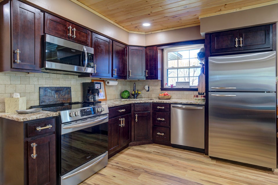 Photo #6: 190 Roanwood Road