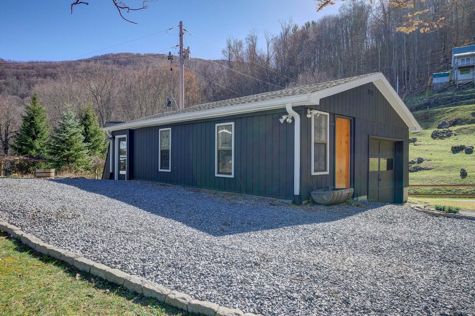 Photo #37: 190 Roanwood Road