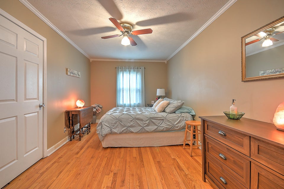 Photo #24: 510 Bellvue Avenue