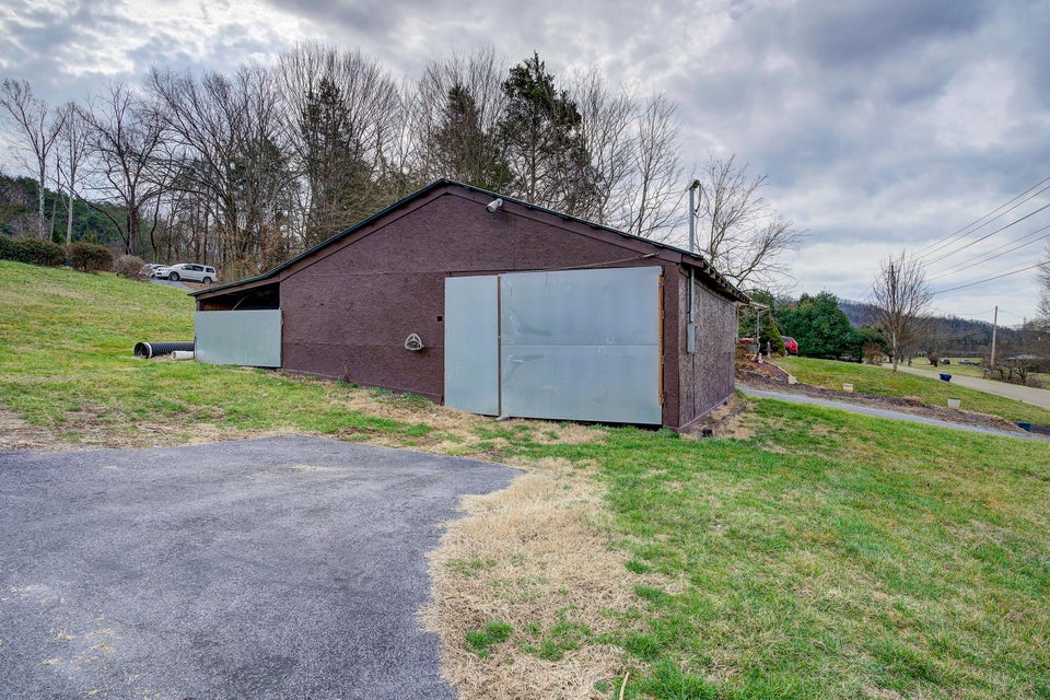 Photo #28: 1121 Old Elizabethton Highway