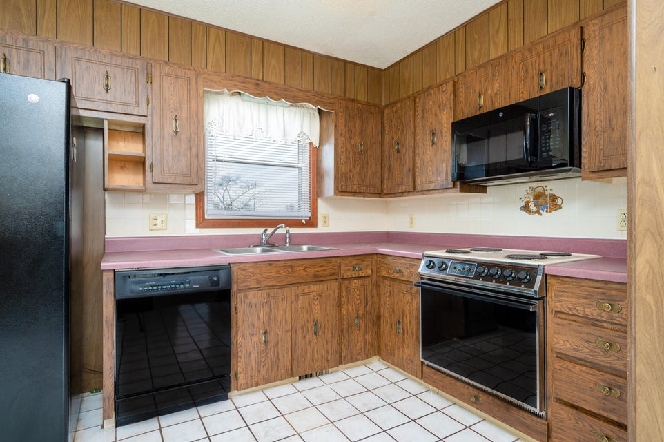 Photo #2: 1205 Vanleer Avenue