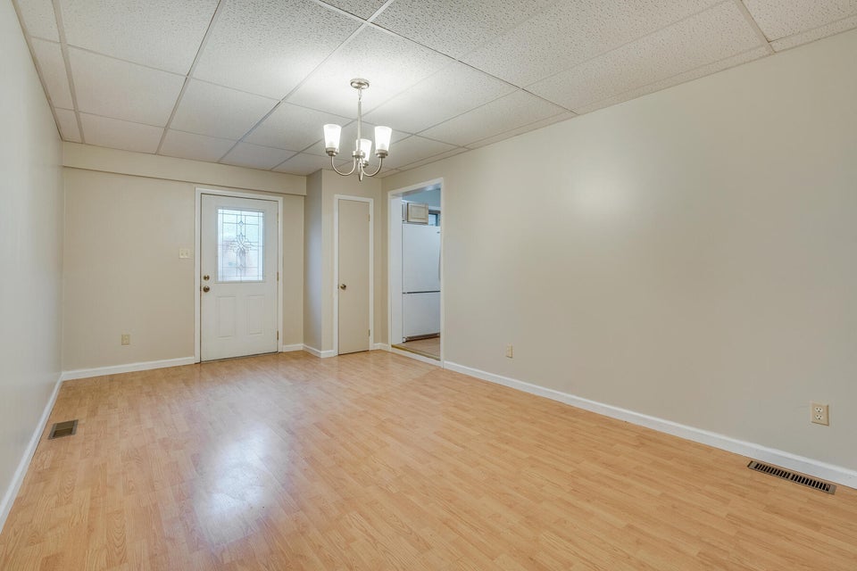 Photo #8: 408 Greenfield Place