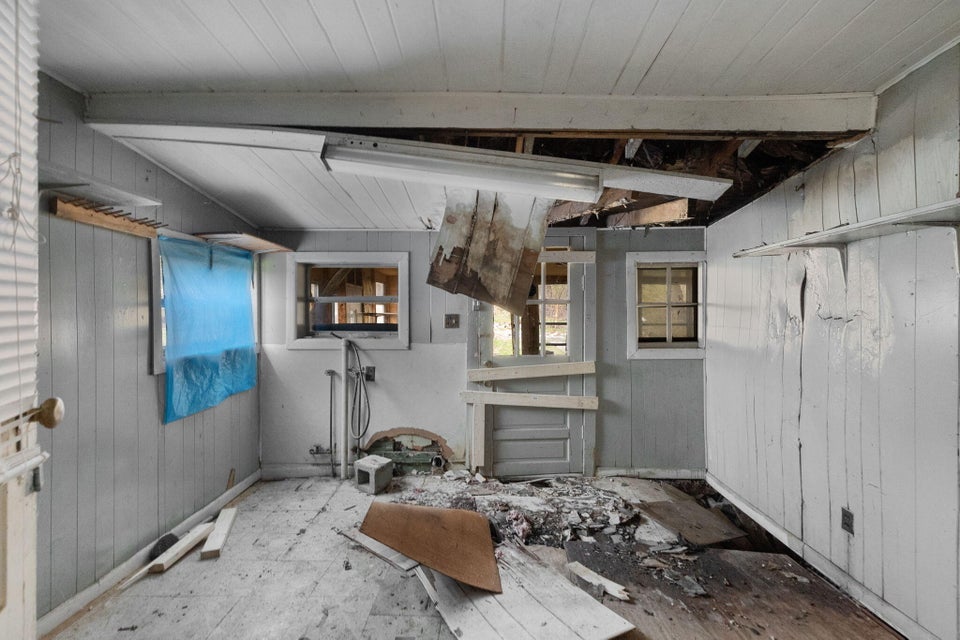 Photo #12: 1703 Fairview Avenue