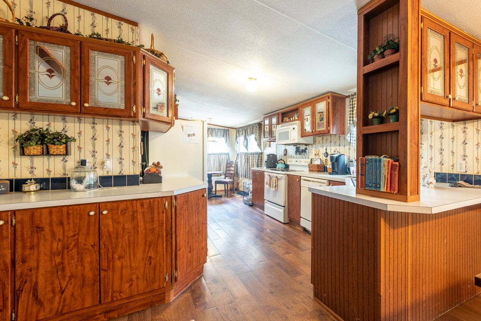 Photo #6: 8158 Hedge Lane Lane