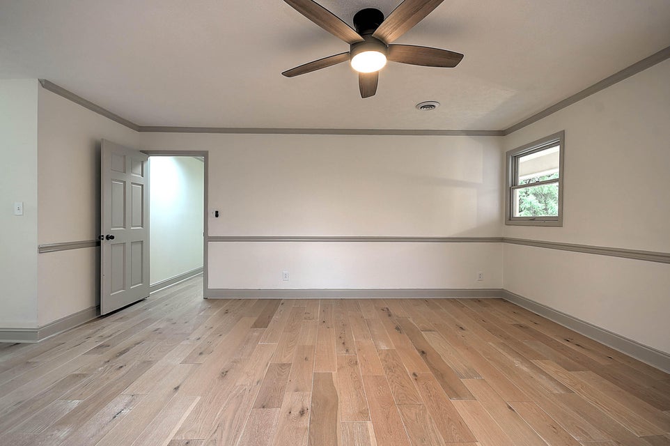 Photo #38: 729 Thornwood Place