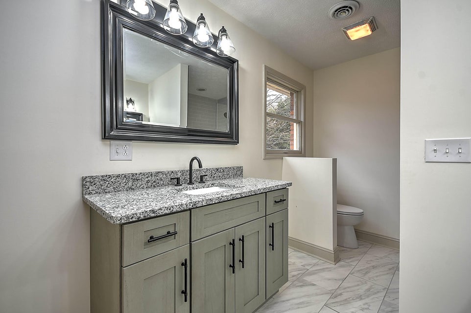 Photo #41: 729 Thornwood Place