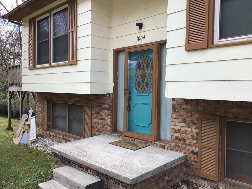 Photo #2: 1004 Canonchet Avenue