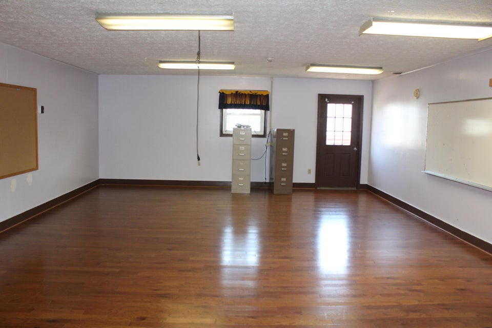 Photo #13: 2102 Maple Drive