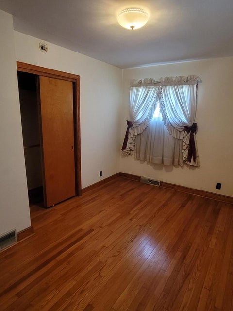 Photo #8: 128 Lakeview Circle
