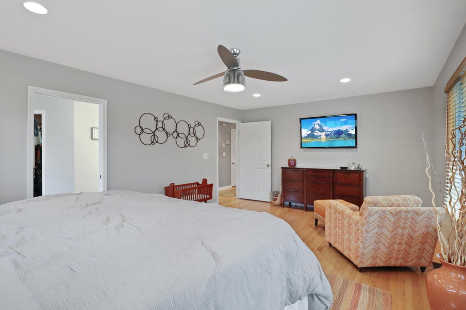 Photo #18: 375 Summit Avenue