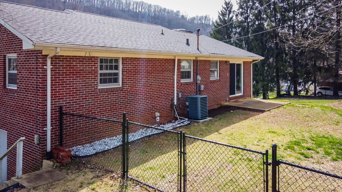 Photo #3: 4840 Frontier Drive