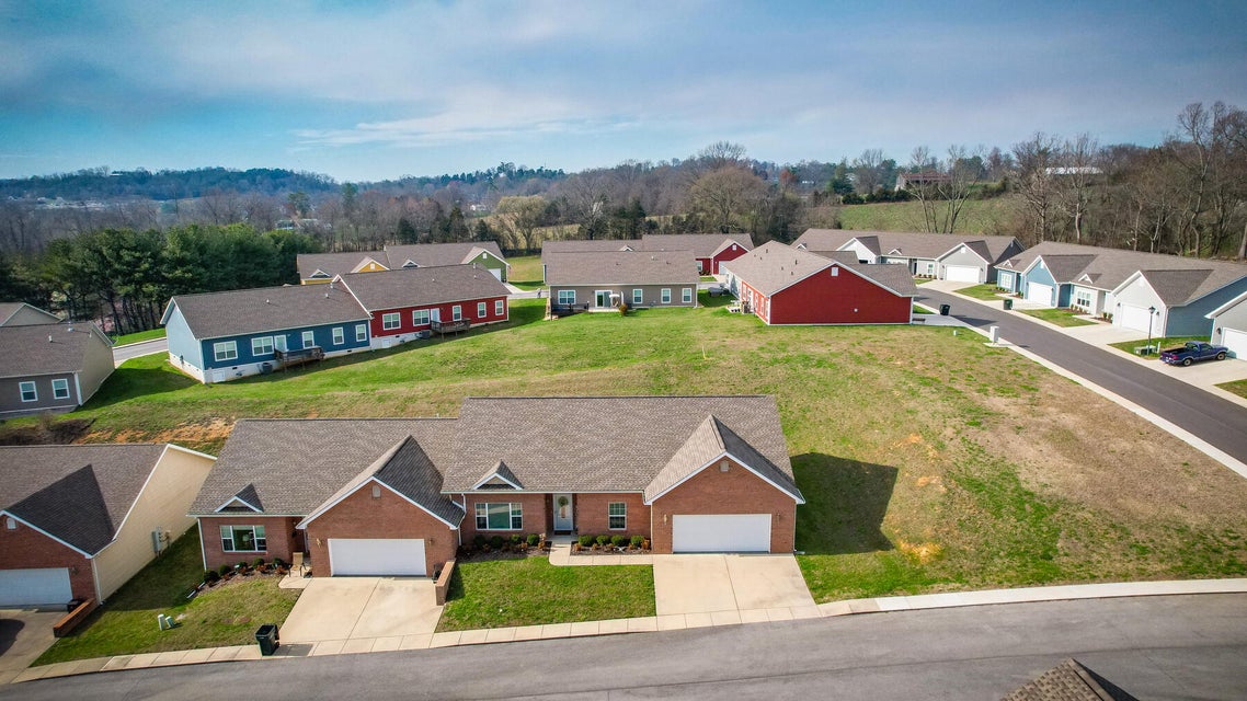 Photo #33: 131 Southridge Drive