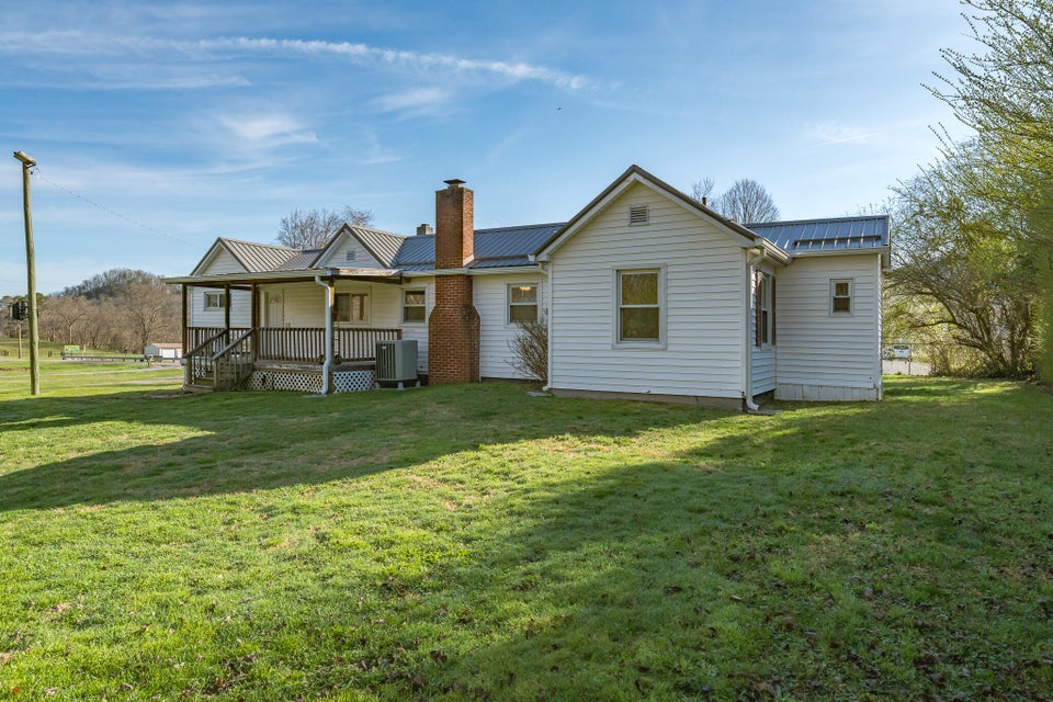 Photo #32: 1833 Chinquapin Grove Road