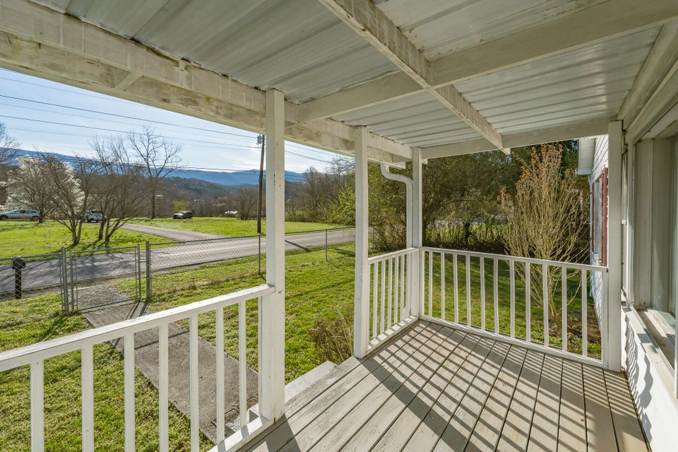 Photo #5: 1833 Chinquapin Grove Road