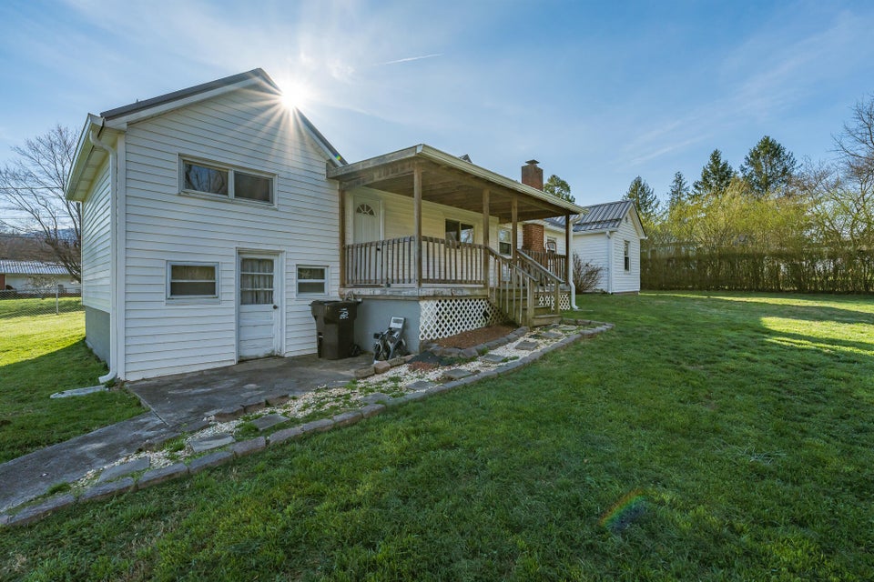 Photo #34: 1833 Chinquapin Grove Road