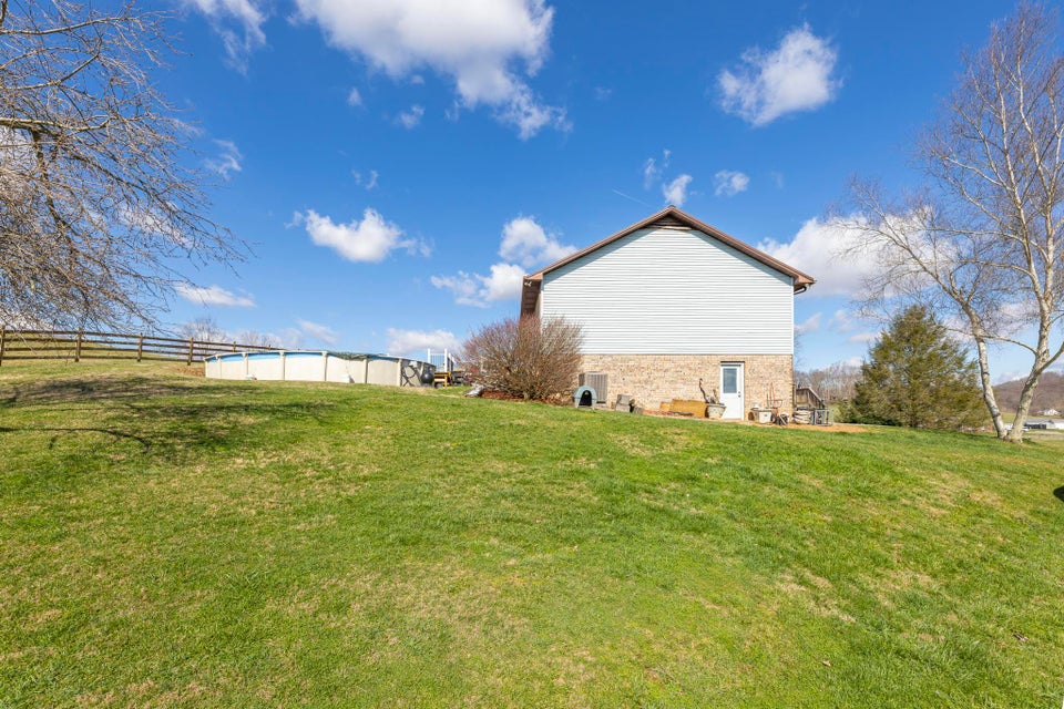 Photo #11: 721 Spring City Road