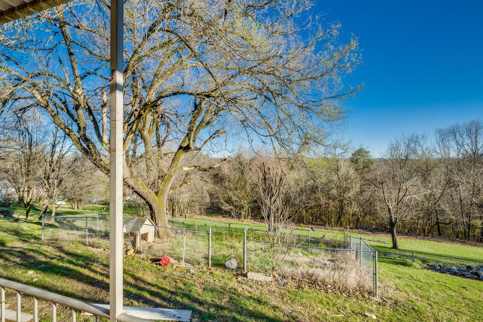 Photo #24: 1515 Bloomingdale Road