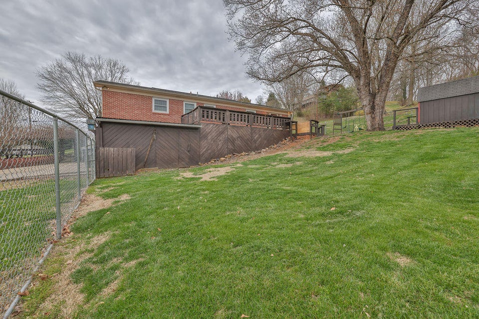 Photo #44: 981 Beechwood Drive
