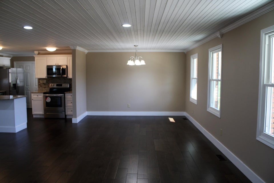 Photo #9: 2916 Newbern Drive