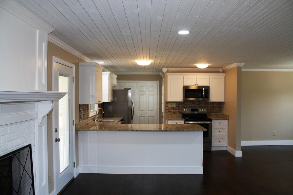 Photo #20: 2916 Newbern Drive