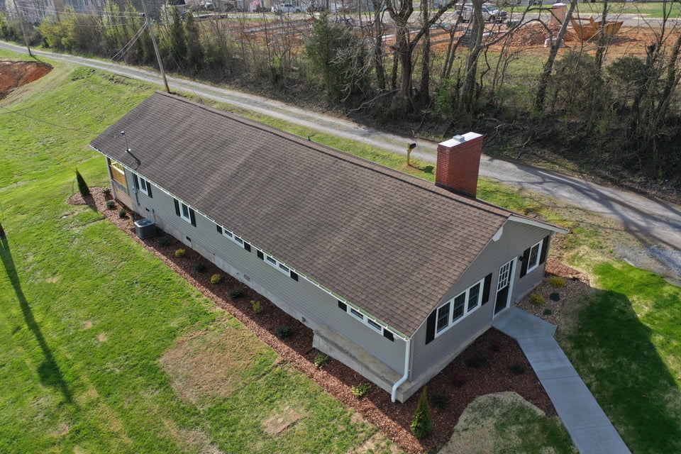 Photo #36: 120 4j Dairy Lane