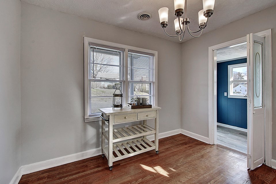 Photo #19: 1637 Washington Avenue