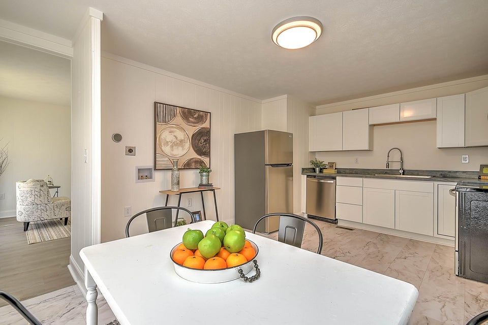 Photo #13: 1121 Myrtle Street