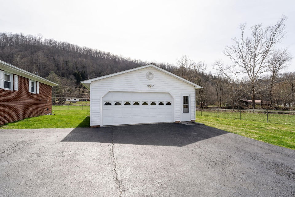 Photo #7: 2874 Bandy Road